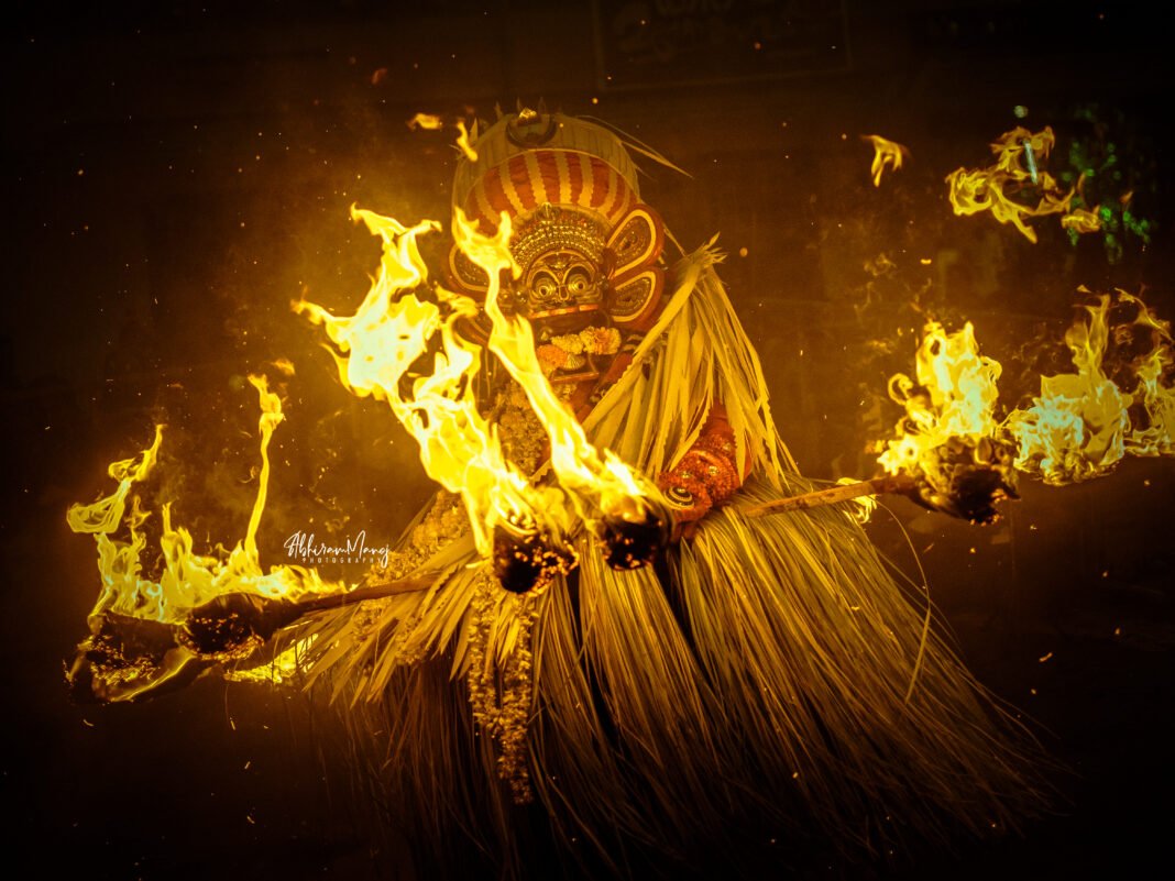 Theekuttichathan Theyyam